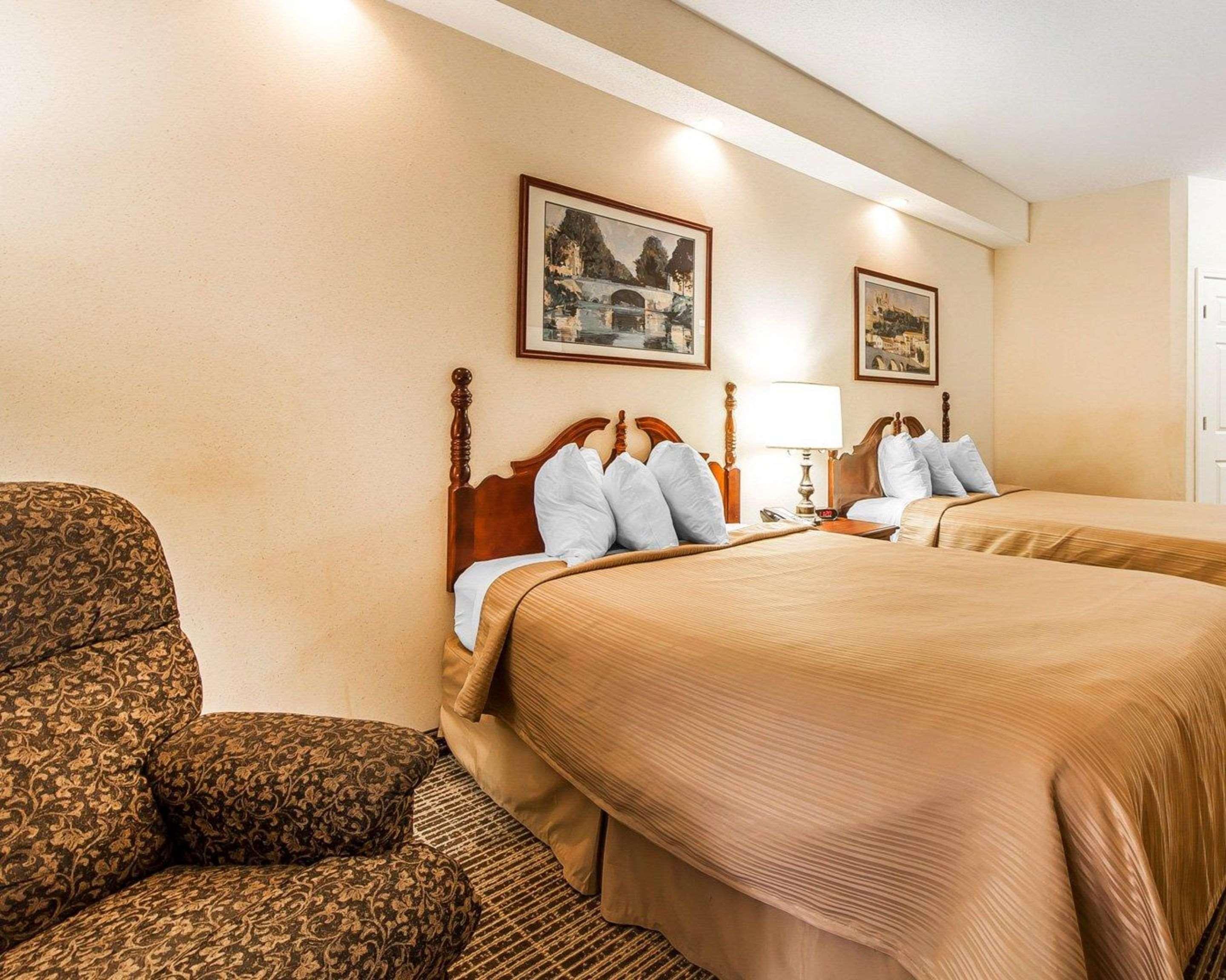 Quality Inn Oak Ridge Exterior photo