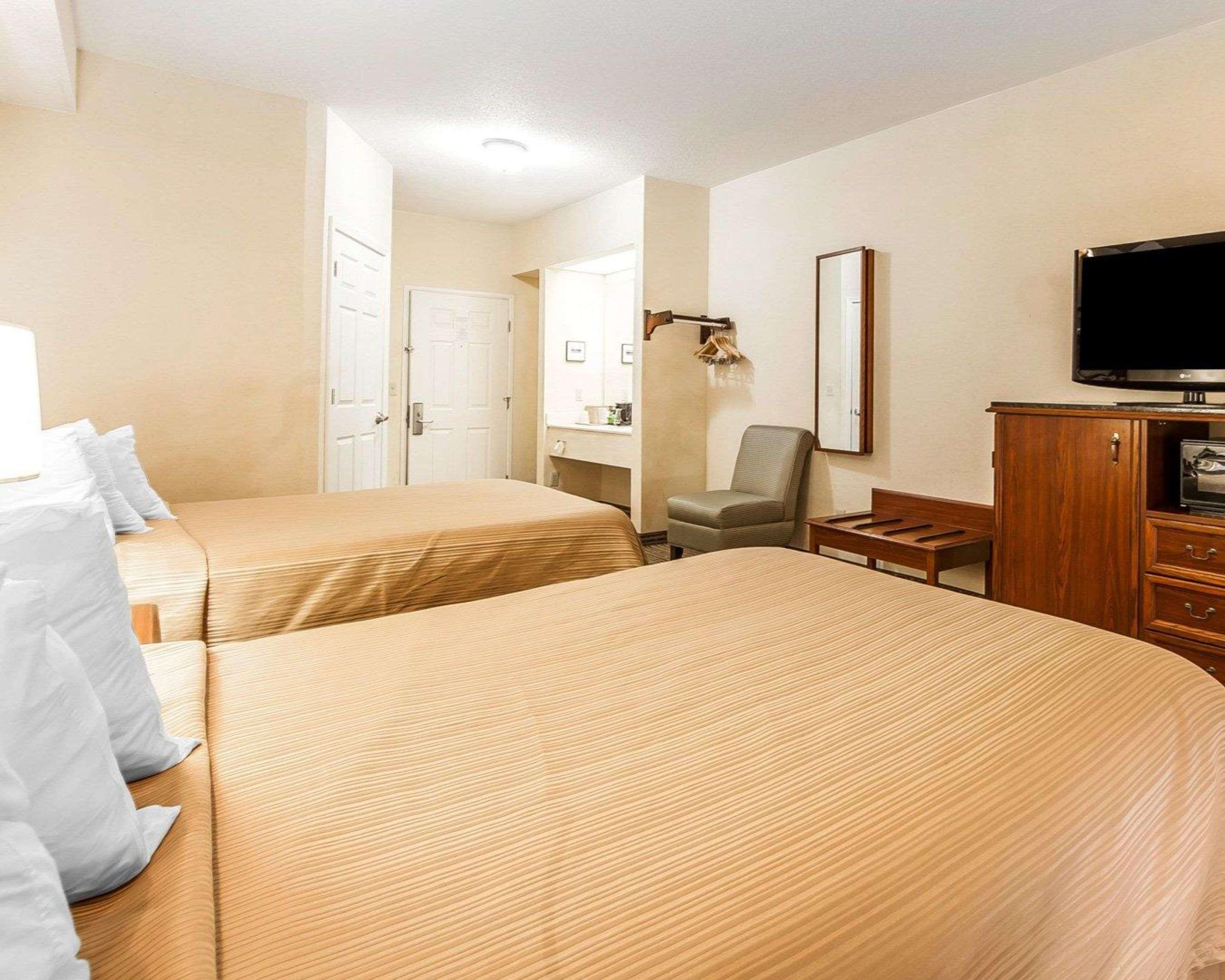 Quality Inn Oak Ridge Exterior photo