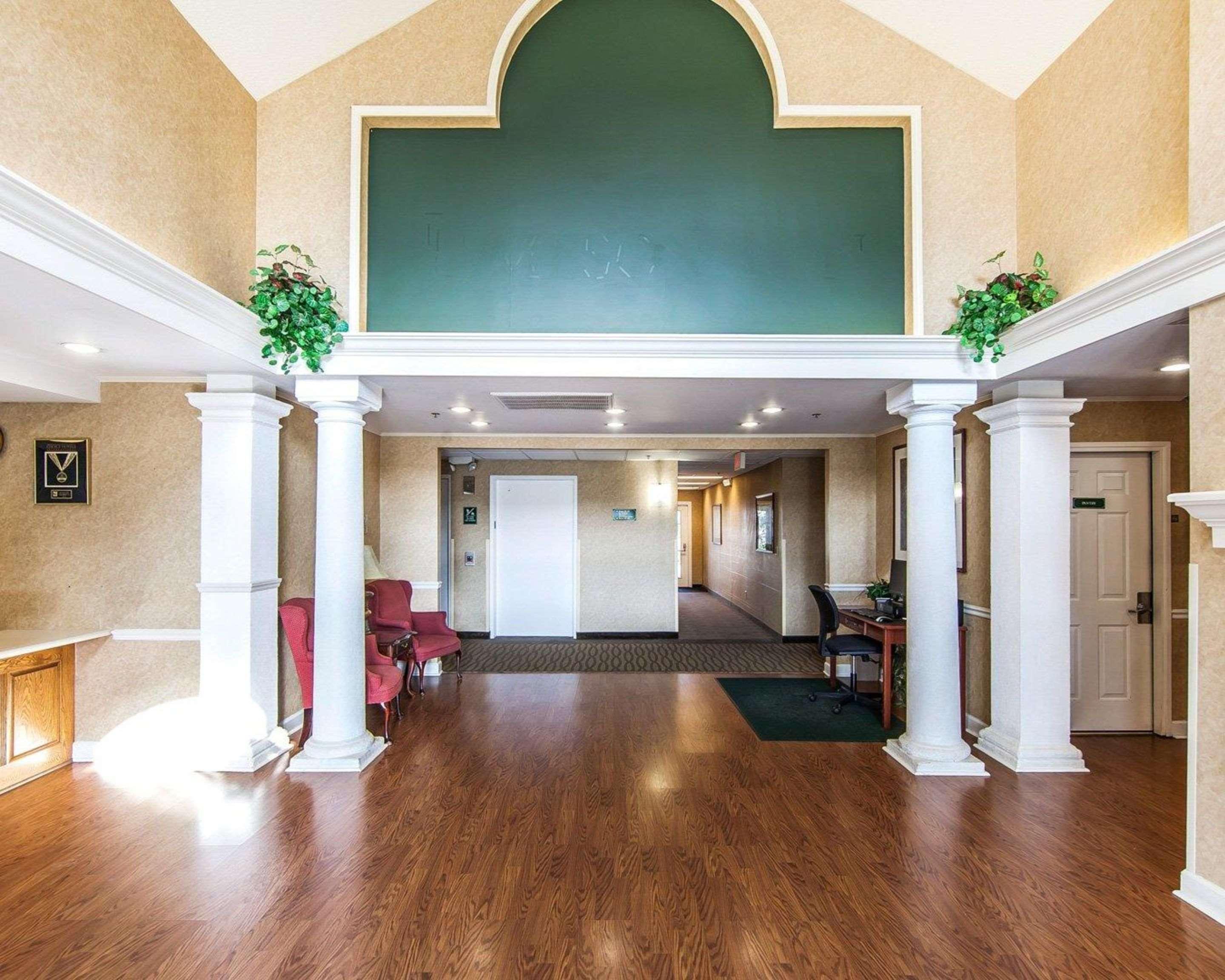 Quality Inn Oak Ridge Exterior photo