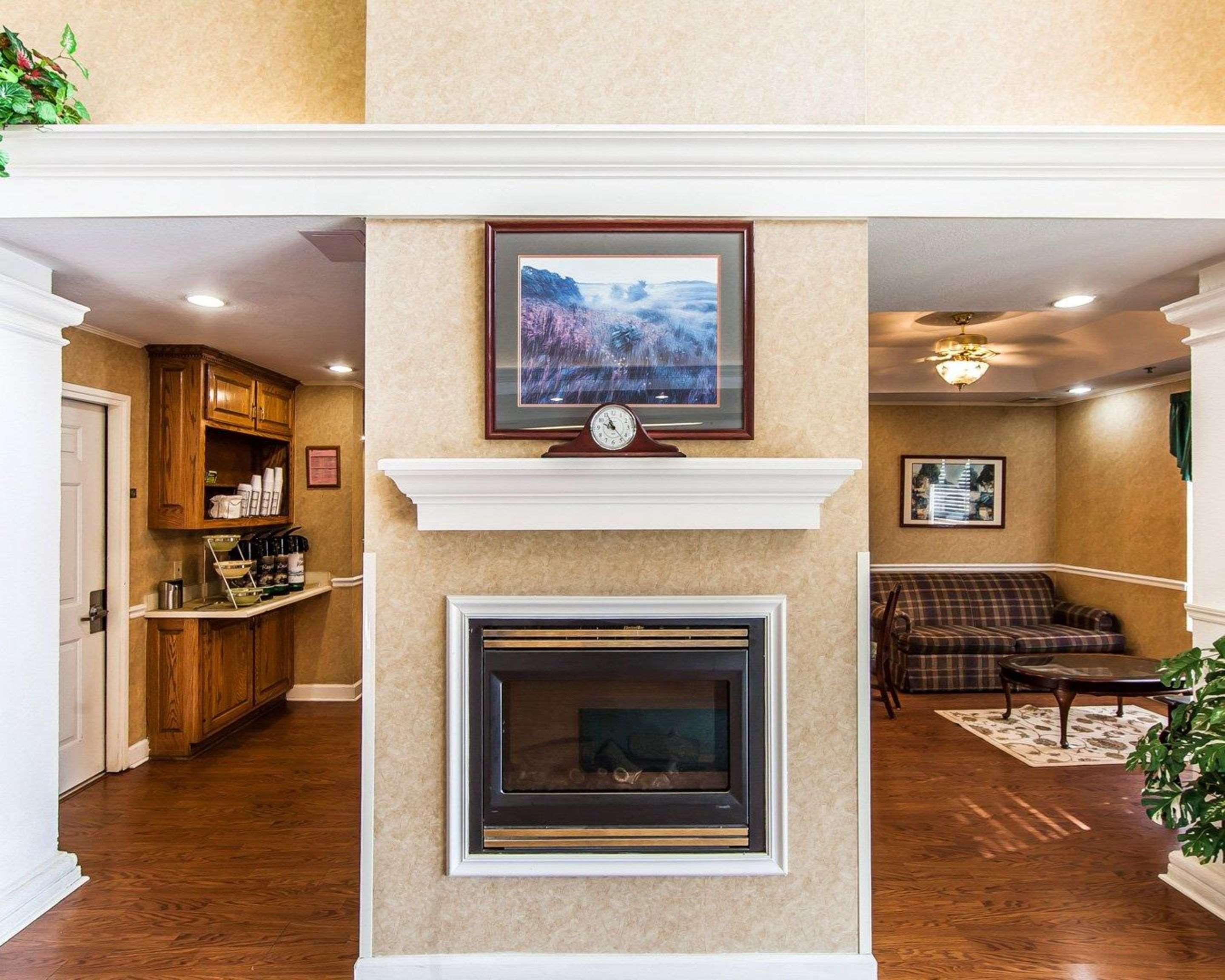 Quality Inn Oak Ridge Exterior photo