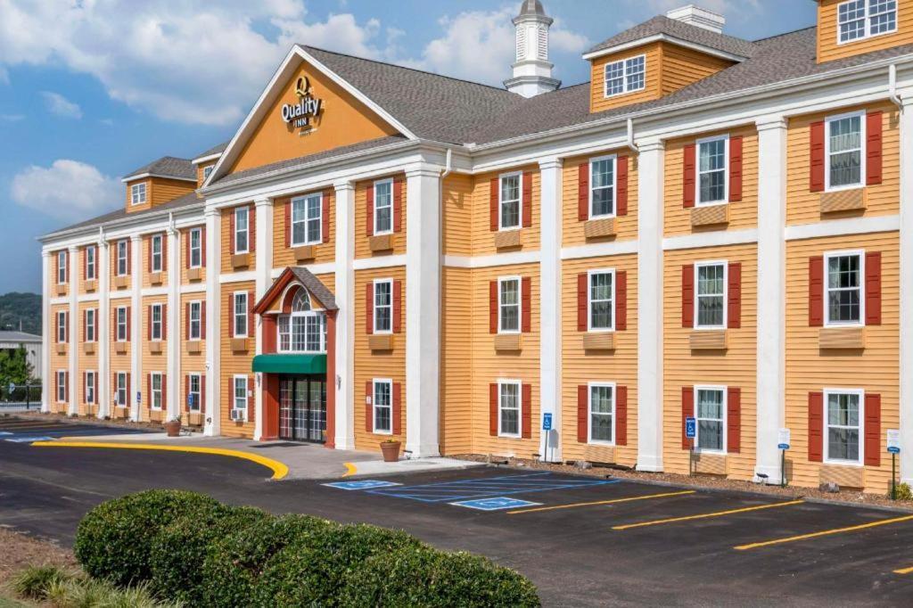 Quality Inn Oak Ridge Exterior photo