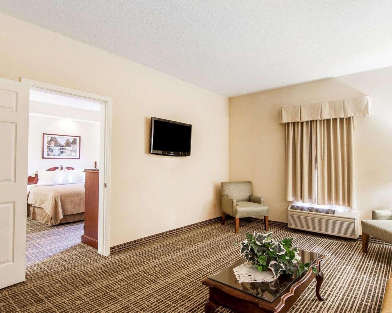 Quality Inn Oak Ridge Exterior photo